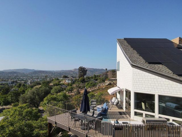 931 Sol Vista Glen, Escondido, CA 92025