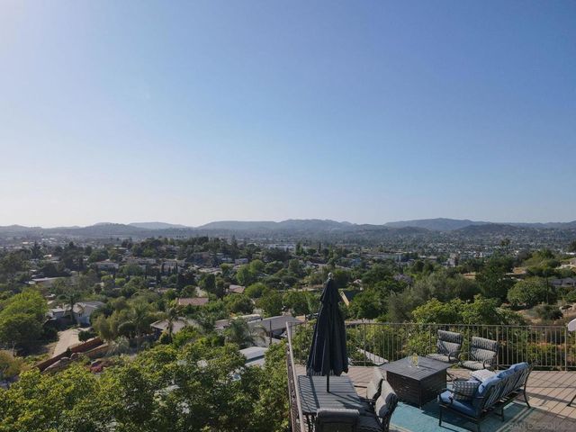931 Sol Vista Glen, Escondido, CA 92025