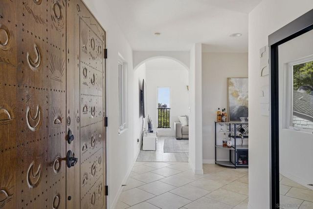 931 Sol Vista Glen, Escondido, CA 92025