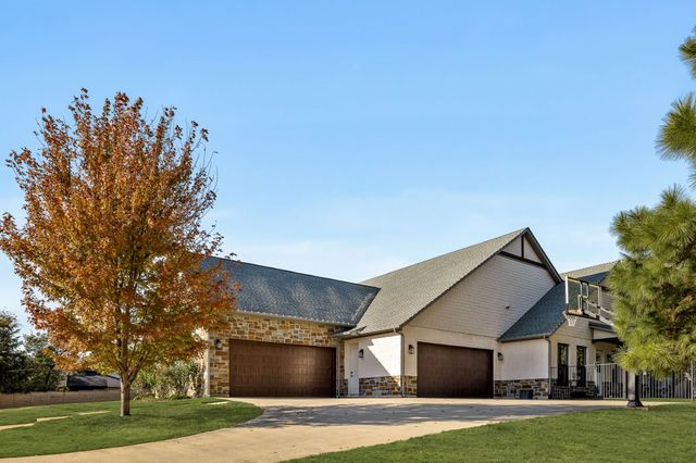 7008 Woodridge Drive, Flower Mound, TX 75022