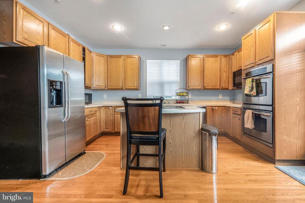 Image 17 of property listing at 23059 WINGED ELM DR, Clarksburg, MD 20871