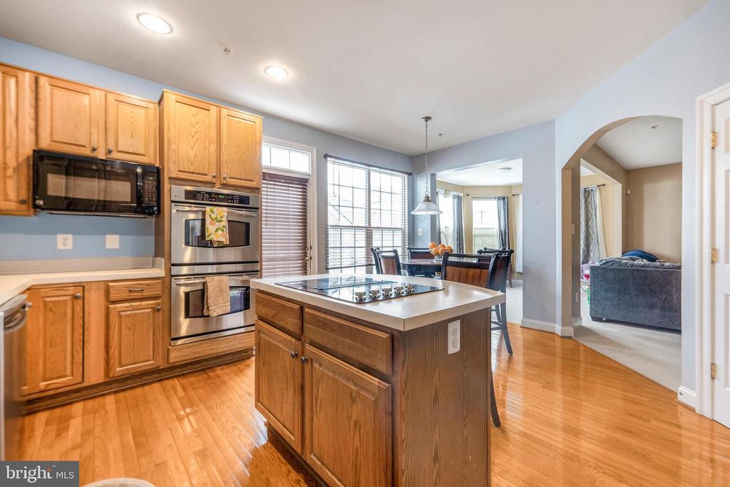 Image 27 of property listing at 23059 WINGED ELM DR, Clarksburg, MD 20871