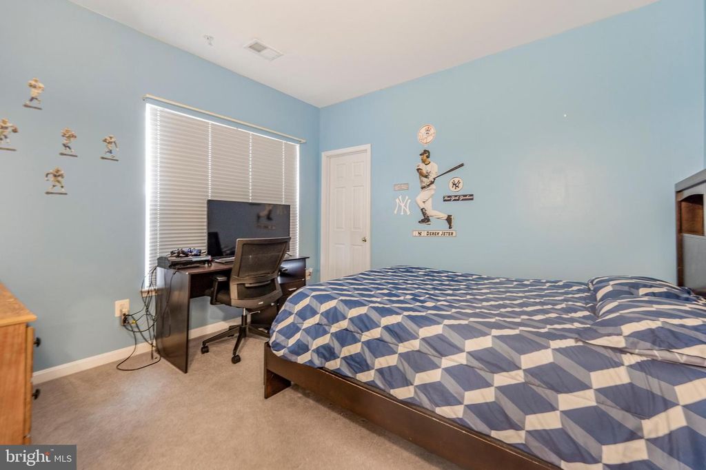 Image 35 of property listing at 23059 WINGED ELM DR, Clarksburg, MD 20871