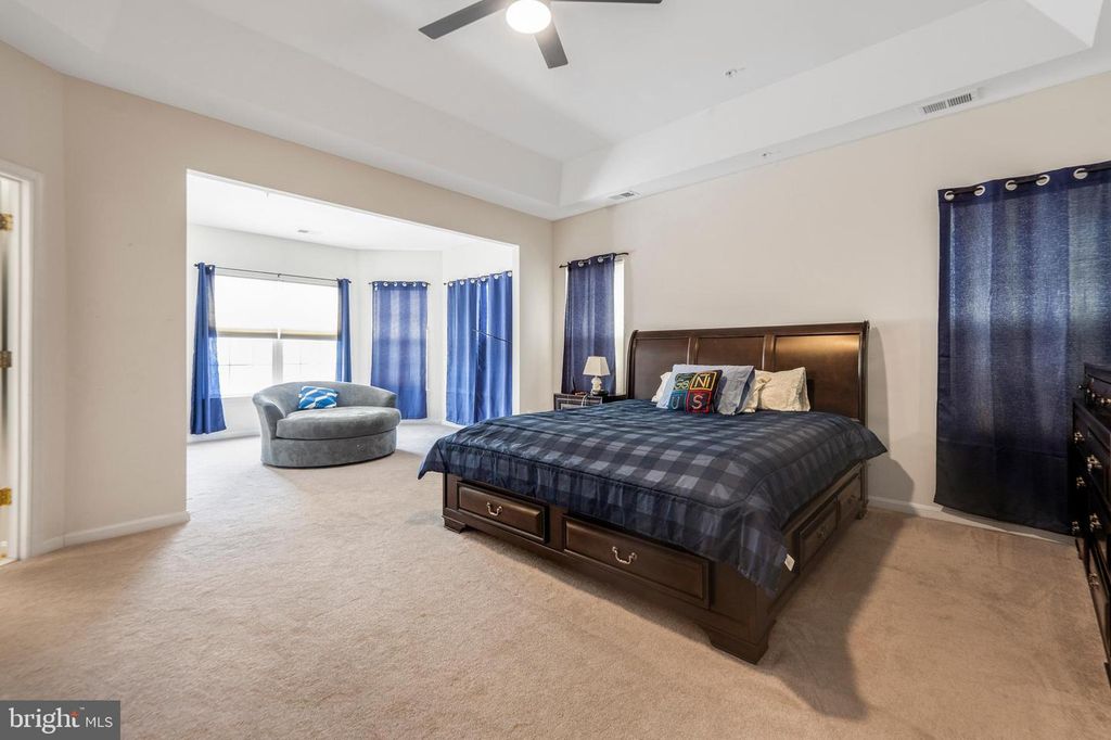 Image 36 of property listing at 23059 WINGED ELM DR, Clarksburg, MD 20871