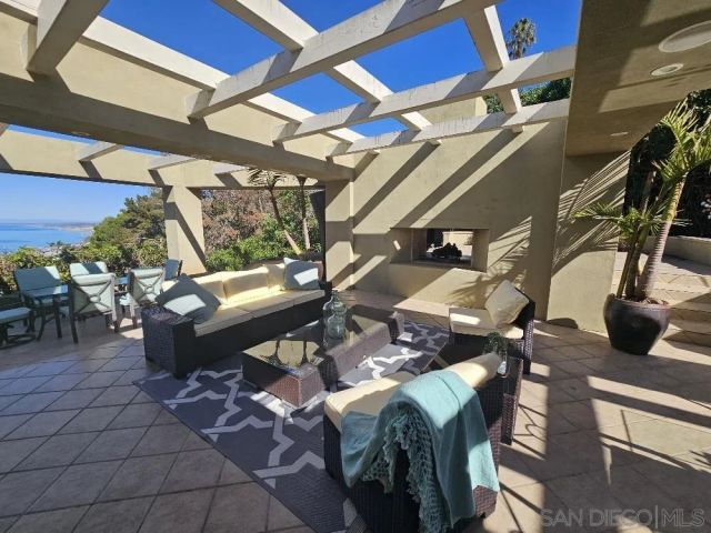 7275 Via Capri, La Jolla, CA 92037