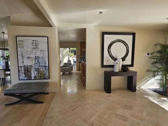 7275 Via Capri, La Jolla, CA 92037