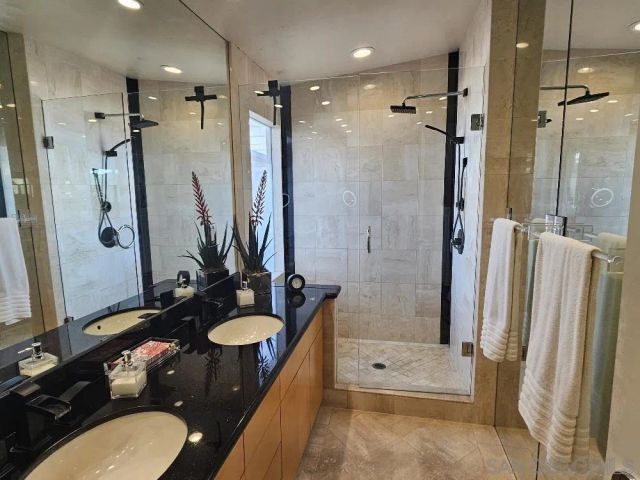 7275 Via Capri, La Jolla, CA 92037