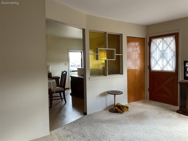 18535 Marquette Street, Roseville, MI 48066