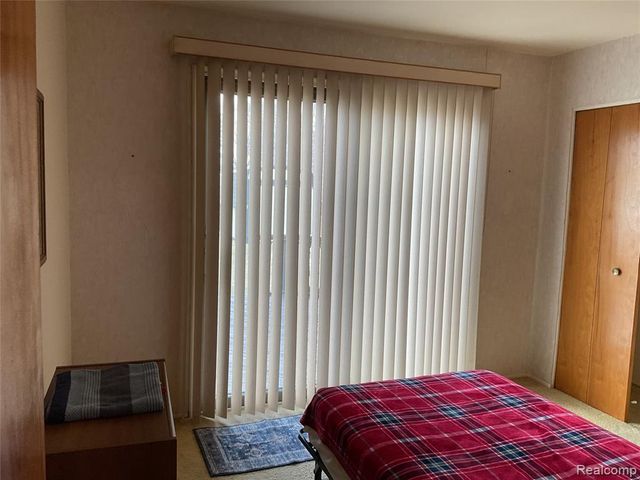 18535 Marquette Street, Roseville, MI 48066