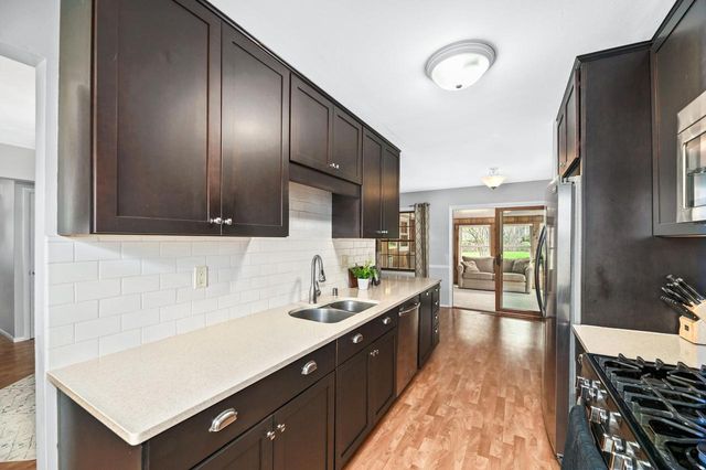 W173N8479 Westbridge AVENUE, Menomonee Falls, WI 53051