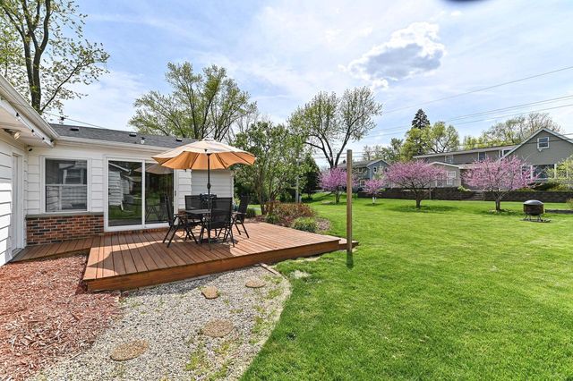 W173N8479 Westbridge AVENUE, Menomonee Falls, WI 53051