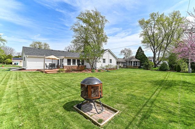 W173N8479 Westbridge AVENUE, Menomonee Falls, WI 53051