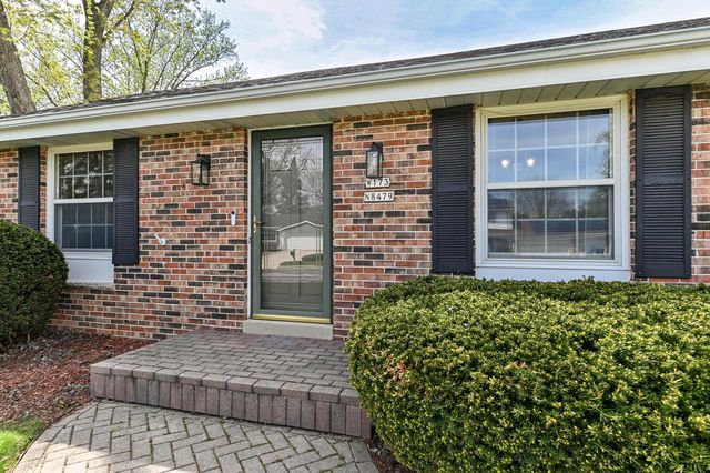 W173N8479 Westbridge AVENUE, Menomonee Falls, WI 53051