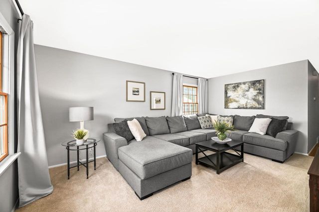 W173N8479 Westbridge AVENUE, Menomonee Falls, WI 53051