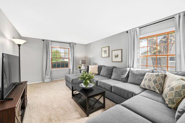 W173N8479 Westbridge AVENUE, Menomonee Falls, WI 53051