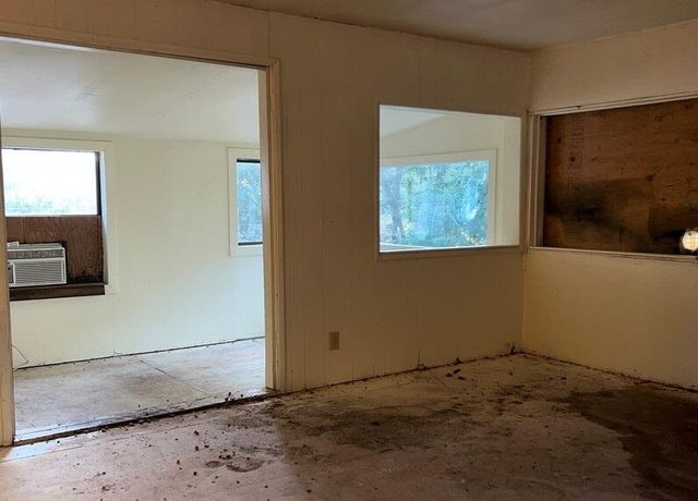 114 River Road, Miranda, CA 95553