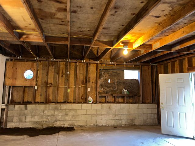 114 River Road, Miranda, CA 95553