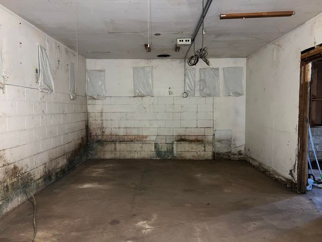 114 River Road, Miranda, CA 95553