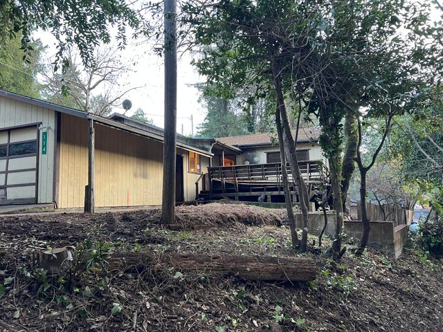 114 River Road, Miranda, CA 95553