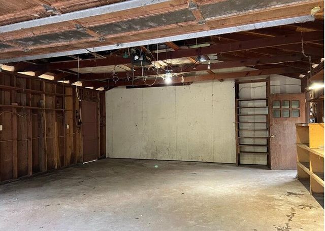 114 River Road, Miranda, CA 95553