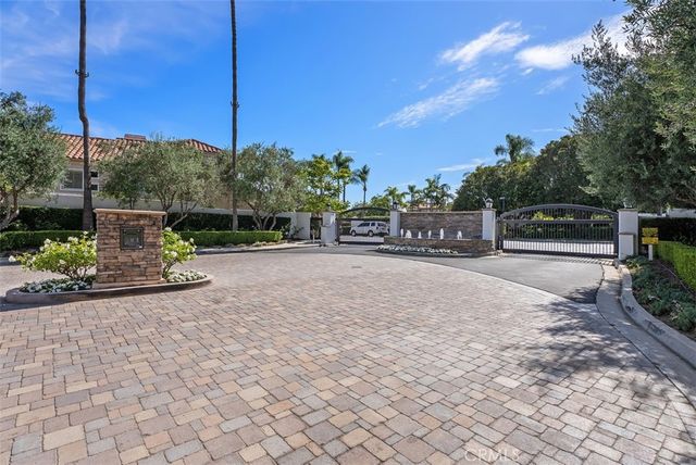 24 Cormorant, Newport Beach, CA 92660