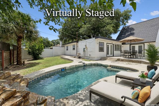 4110 BAY OAKS DR, San Antonio, TX 78240