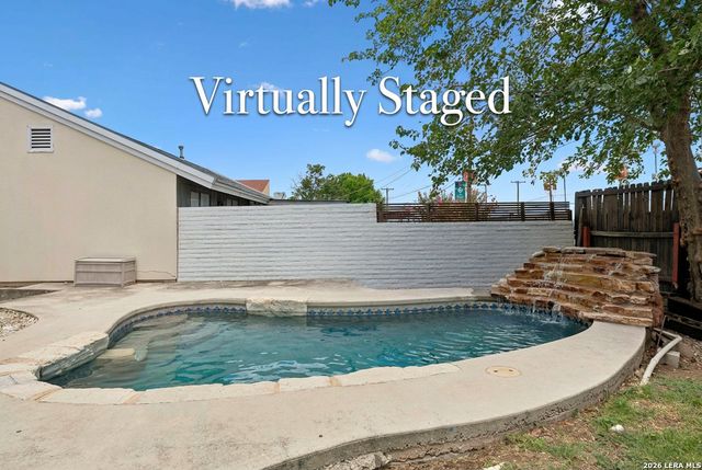 4110 BAY OAKS DR, San Antonio, TX 78240