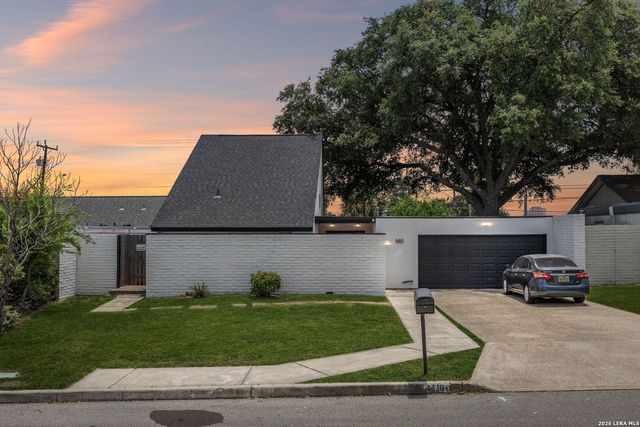 4110 BAY OAKS DR, San Antonio, TX 78240