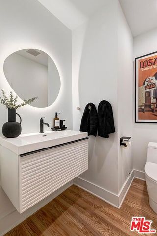 465 N Croft Avenue, Los Angeles, CA 90048