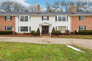 80 Devon Lane 101A, Akron, OH 44313