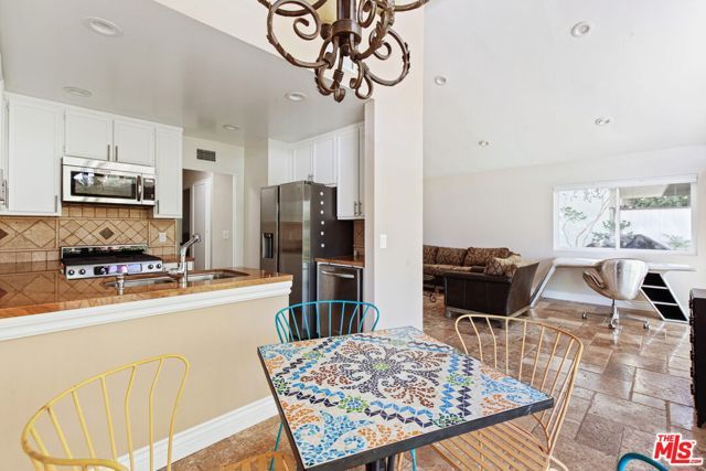 30712 Lakefront Drive, Agoura Hills, CA 91301