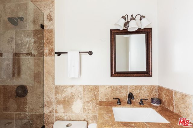30712 Lakefront Drive, Agoura Hills, CA 91301