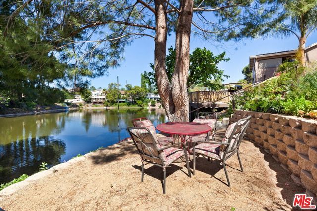 30712 Lakefront Drive, Agoura Hills, CA 91301