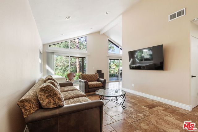 30712 Lakefront Drive, Agoura Hills, CA 91301
