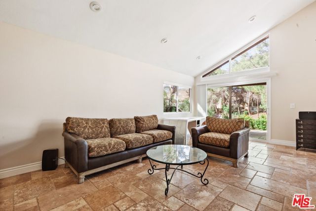 30712 Lakefront Drive, Agoura Hills, CA 91301