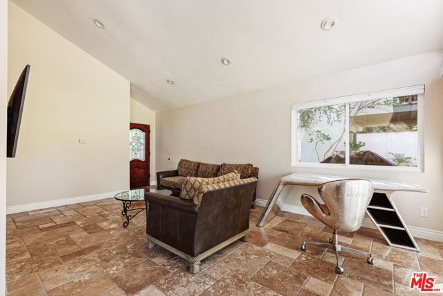 30712 Lakefront Drive, Agoura Hills, CA 91301