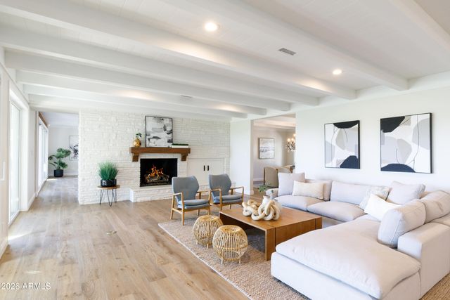 5994 E ORANGE BLOSSOM Lane, Phoenix, AZ 85018