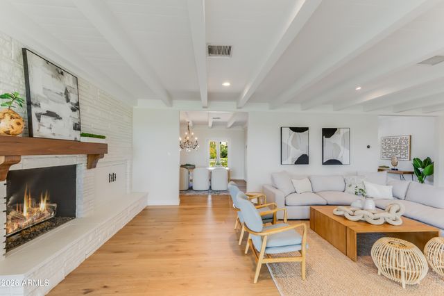 5994 E ORANGE BLOSSOM Lane, Phoenix, AZ 85018