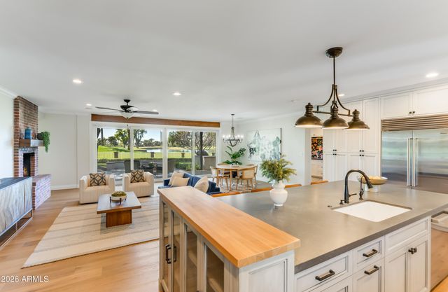 5994 E ORANGE BLOSSOM Lane, Phoenix, AZ 85018