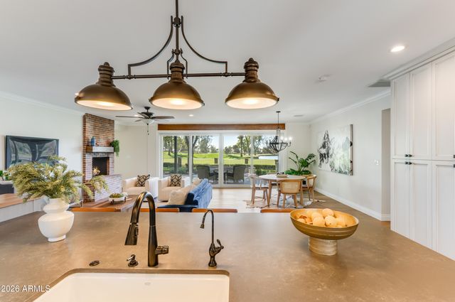 5994 E ORANGE BLOSSOM Lane, Phoenix, AZ 85018