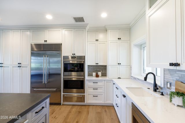 5994 E ORANGE BLOSSOM Lane, Phoenix, AZ 85018