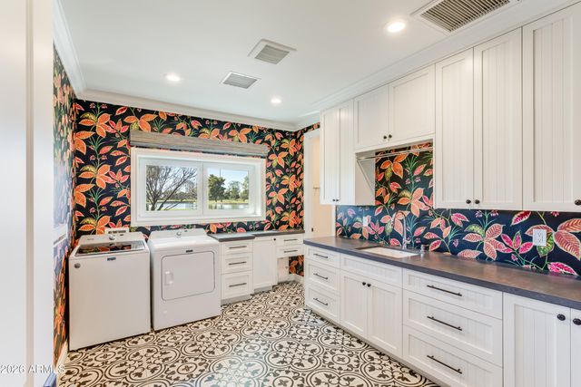 5994 E ORANGE BLOSSOM Lane, Phoenix, AZ 85018