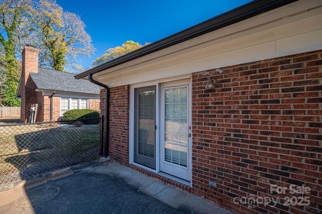 1212 E Franklin Boulevard D, Gastonia, NC 28054