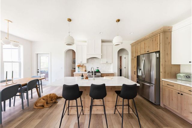 2 Spring Marsh Lane, North Oaks, MN 55127