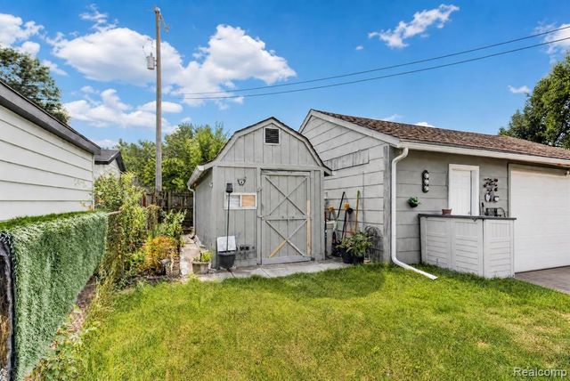 1287 Hunter Avenue, Ypsilanti, MI 48198