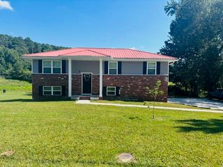 2423 N Marble Top Road, Chickamauga, GA 30707