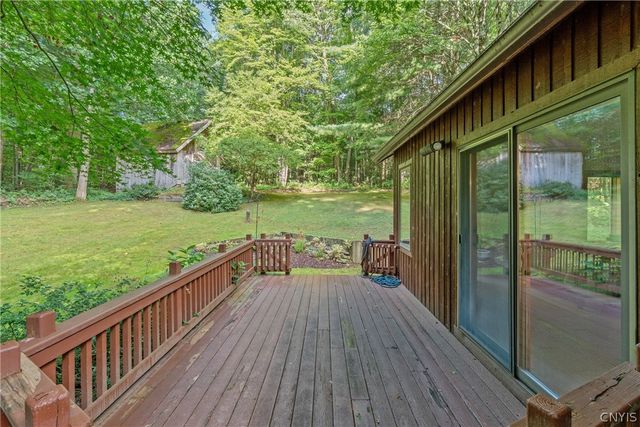19 River Runne, Schroeppel, NY 13132