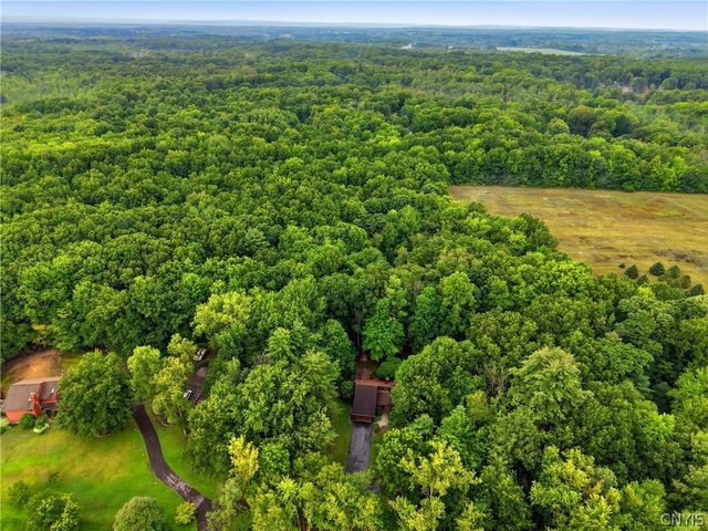 19 River Runne, Schroeppel, NY 13132