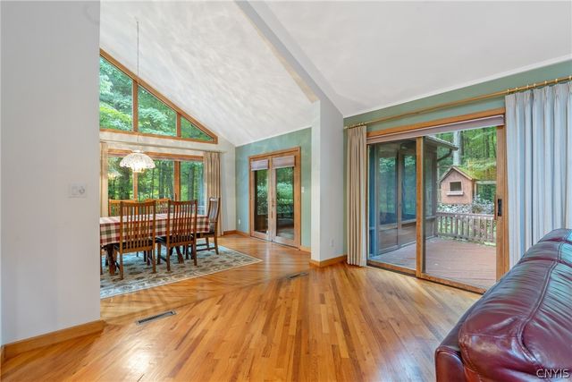 19 River Runne, Schroeppel, NY 13132