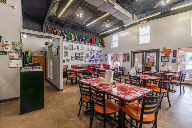 204 W Front Street, Blossom, TX 75416